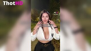 Ika_dauria Outdoor Cleavage Leak
