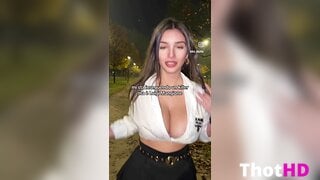 Ika_dauria Outdoor Cleavage Leak