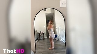 Lil_midgetbaddie Towel OnlyFans