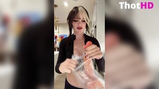 PeachJars Cleavage and Ass OnlyFans