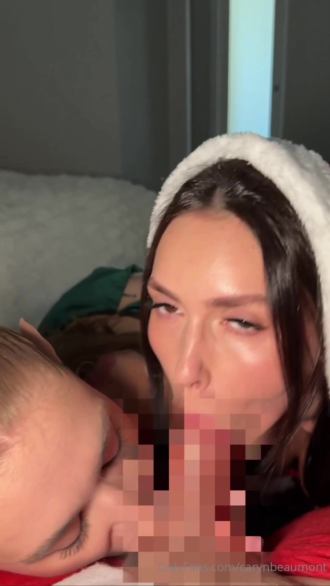 Caryn Beaumont Thighhighs Strap-On Video