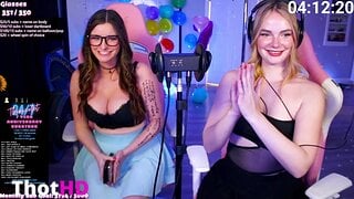 TheNicoleT Cleavage and Choker