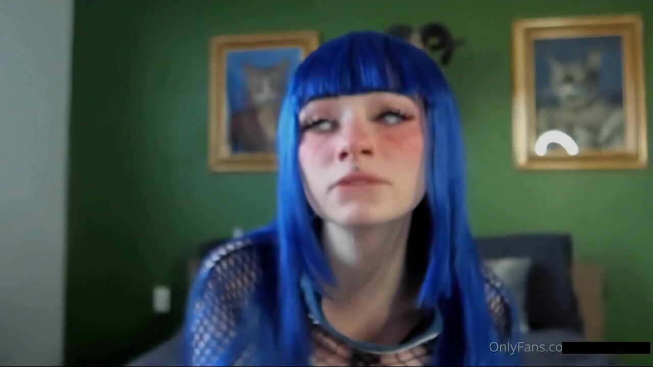 Naomi Hughes Close-Up OnlyFans