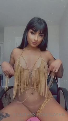 Slayhil Legs Spread Clip