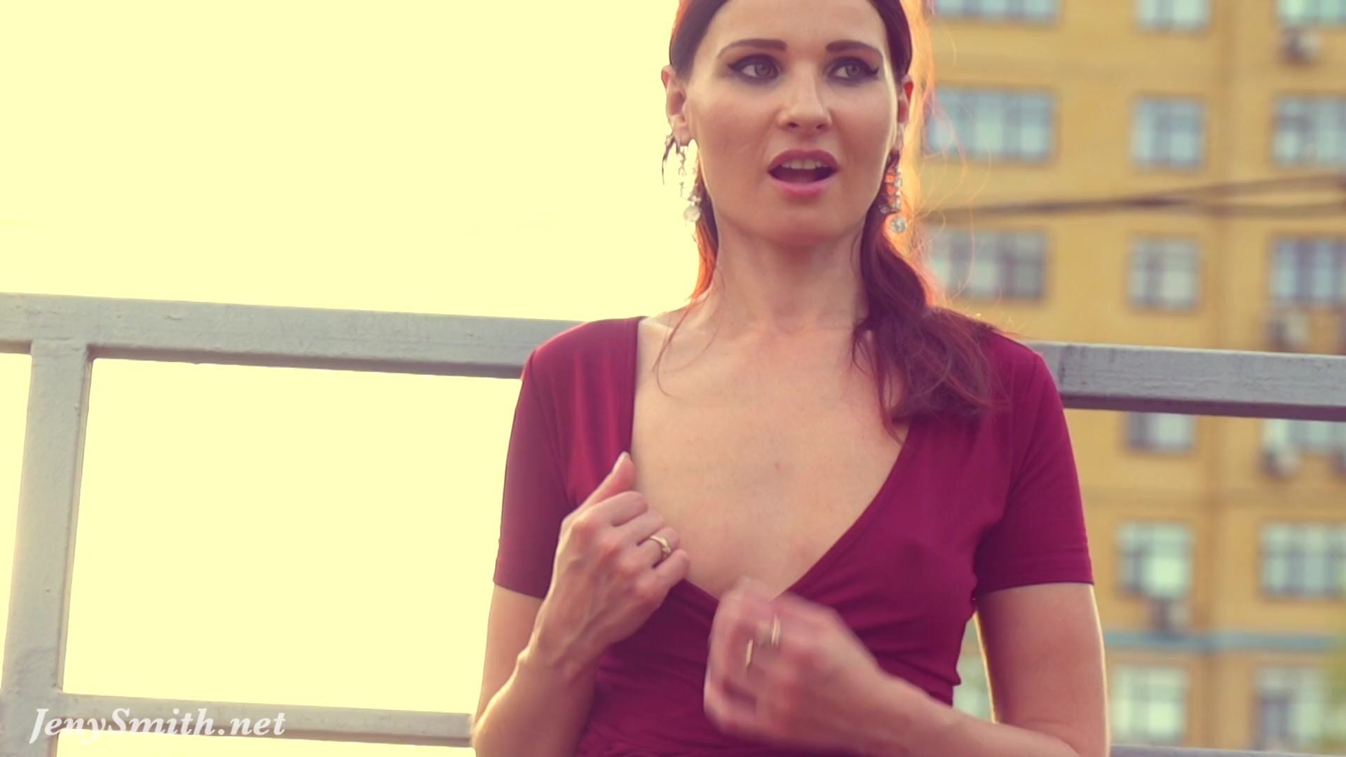 Jeny Smith Dress Outdoor Video_001