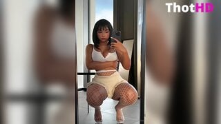 Kiarapeachlegit Cleavage Fishnet Pantyhose Video