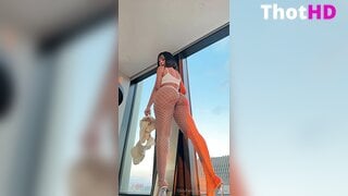 Kiarapeachlegit From Below High Heels Leaked