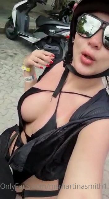 Martina Smith OnlyFans Public Flashing Tits