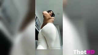 Lela Sohna Topless From Behind Clip