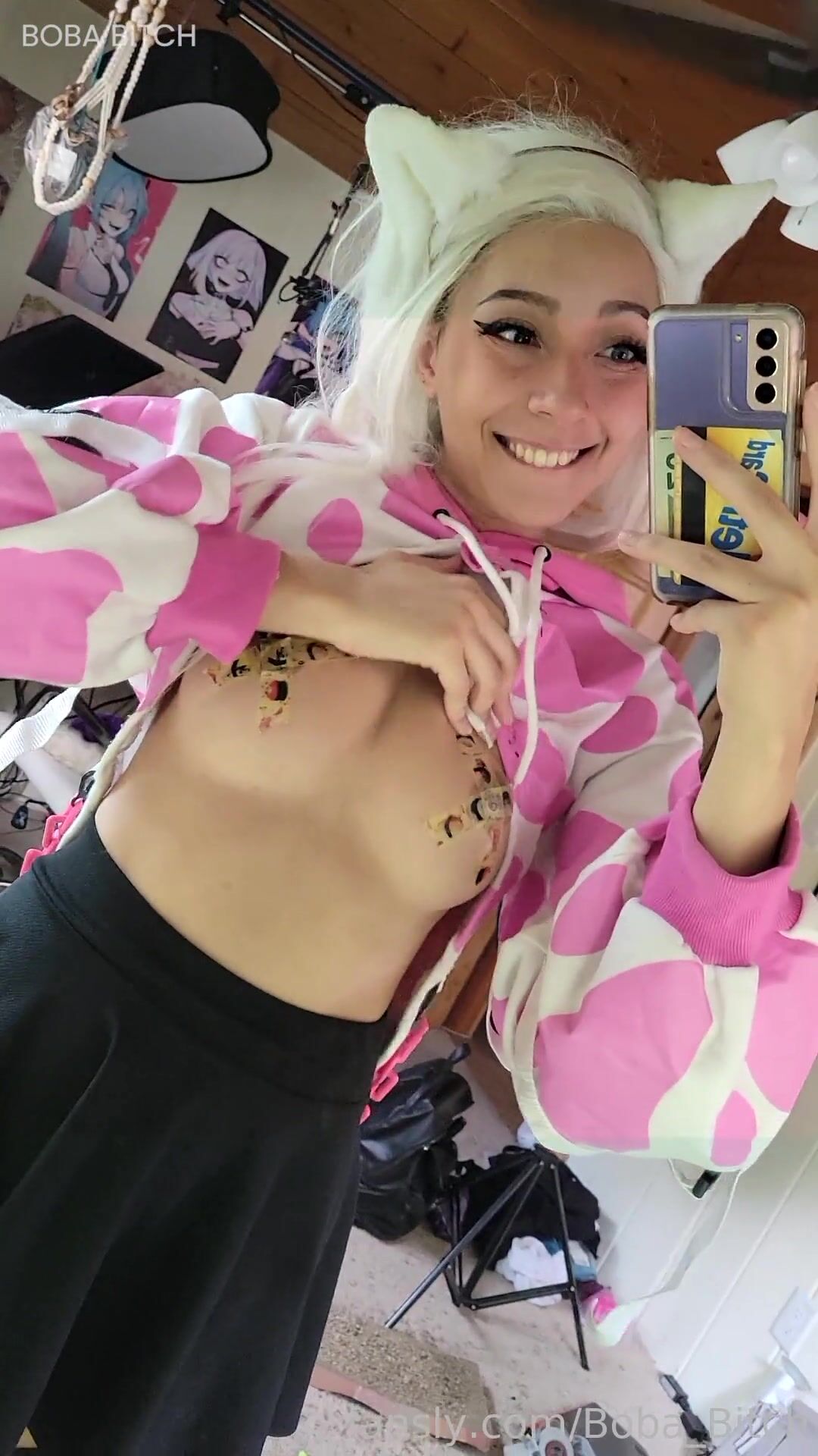 Boba Bitch Horny hours behavior