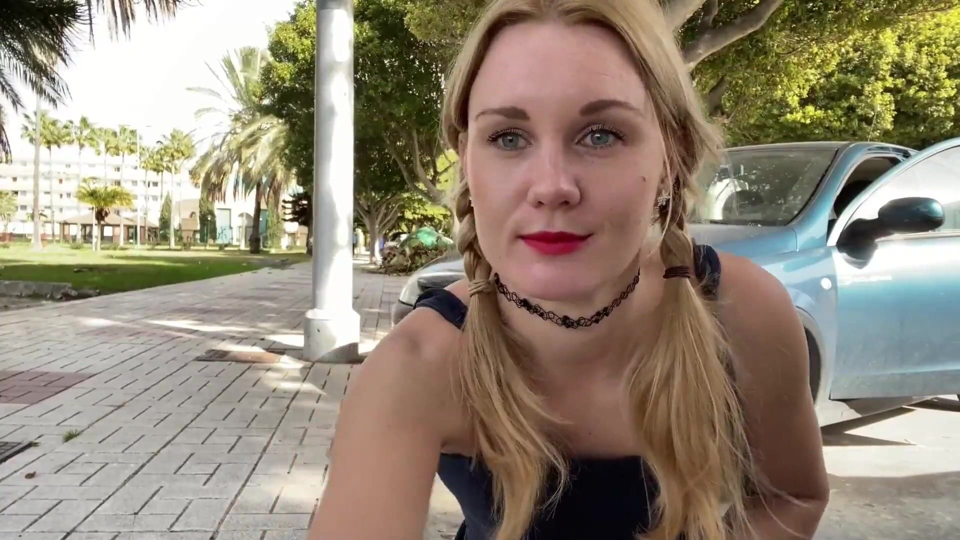 IviRoses Left my dress in park bench for naked walk