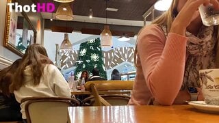Iviroses buttcrack vid at cafe watch online