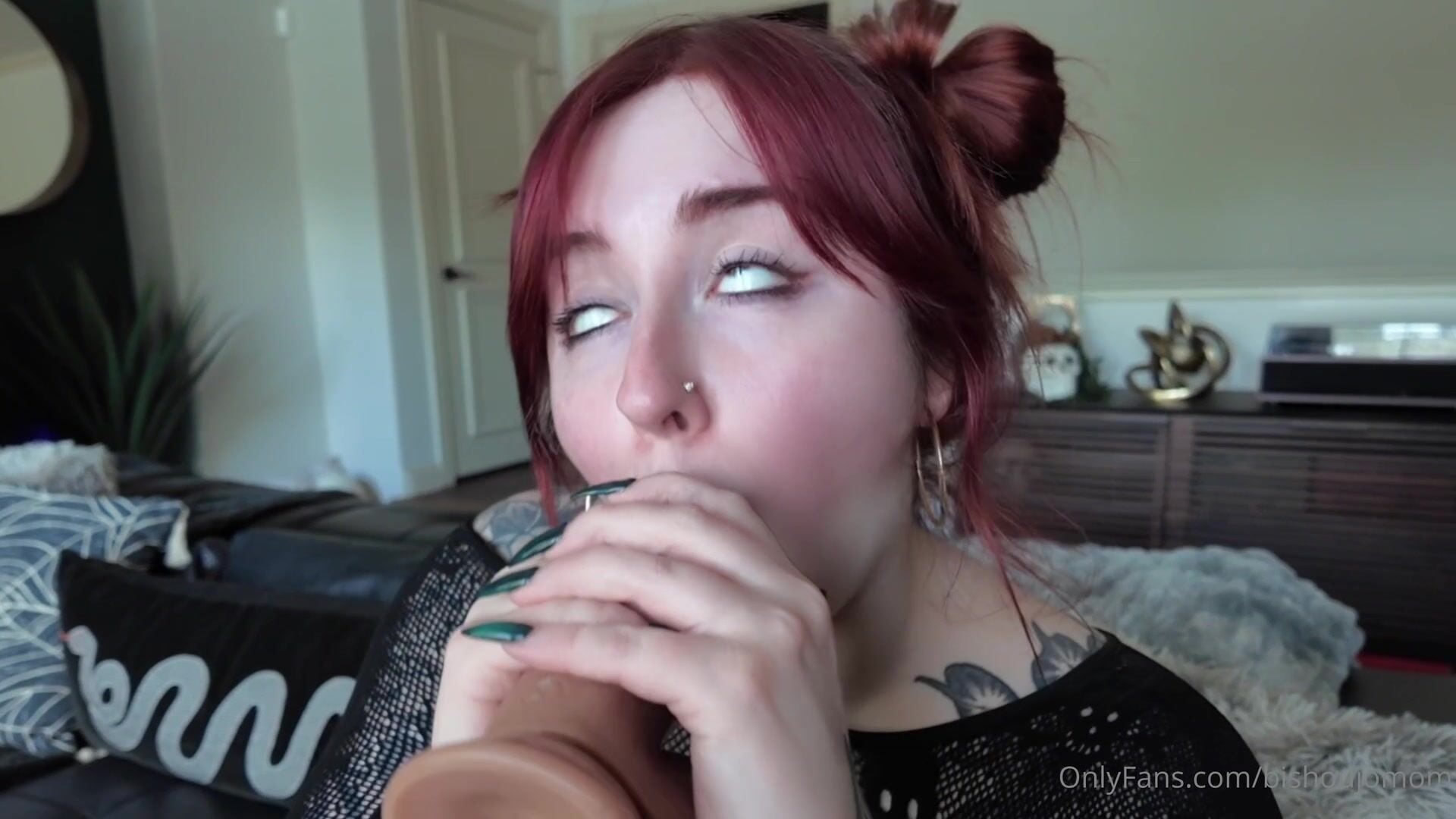 Bishoujomom BG Sex and Blowjob Video