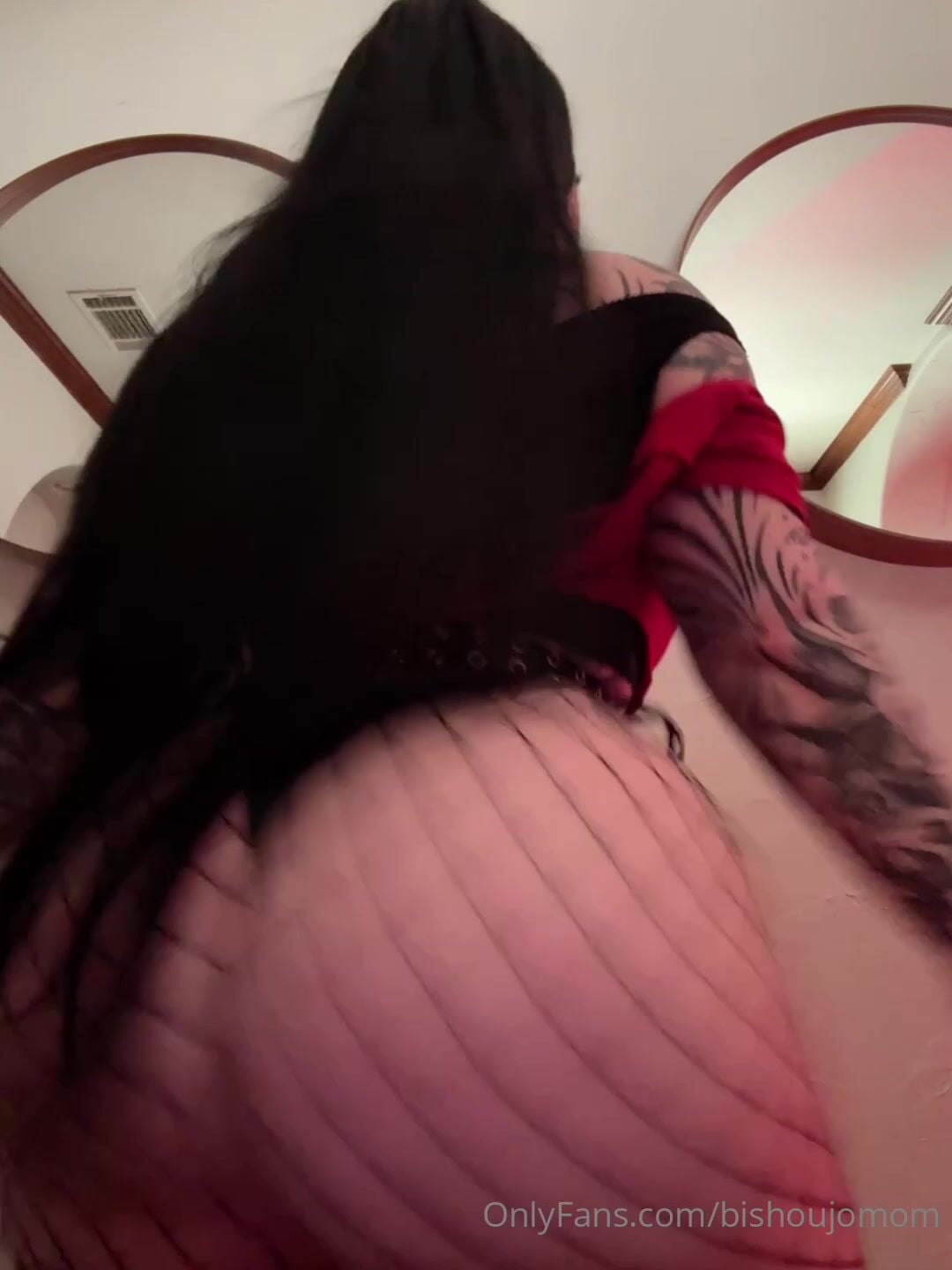 Bishoujomom From Behind Clip_001