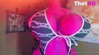 Bishoujomom Huge Tits Cleavage Leaked