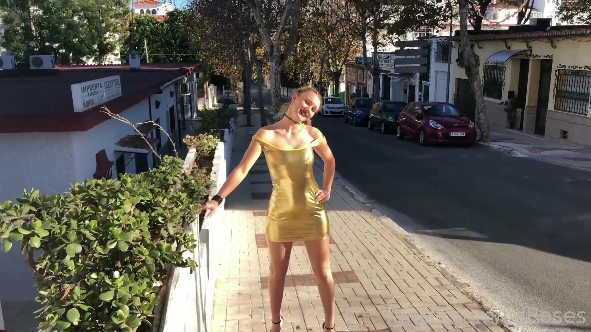 Iviroses Dress Video