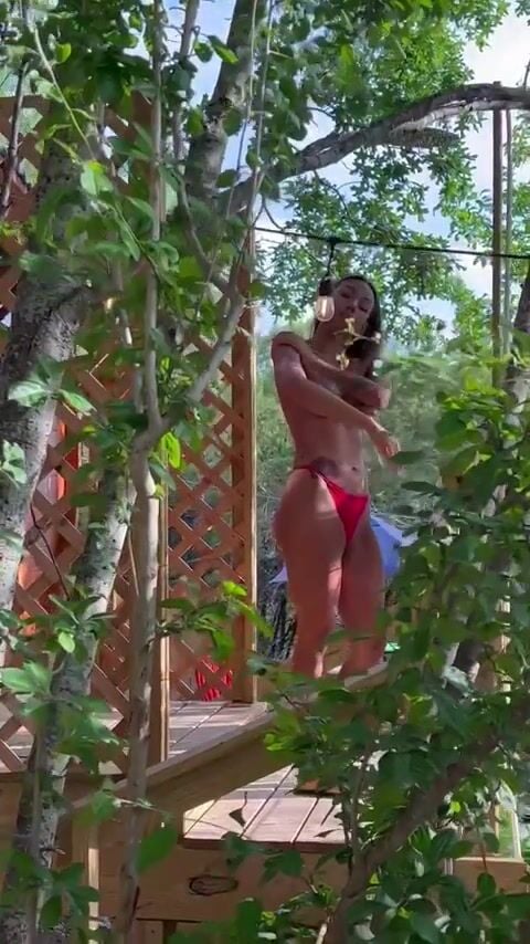 Victoria Lit Outdoor Nude OF