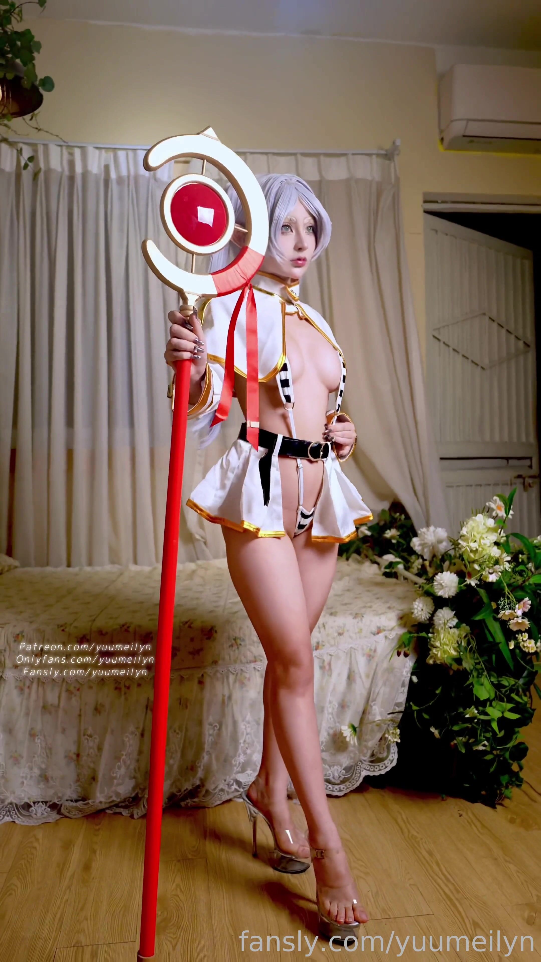 Yuumeilyn Bikini High Heels Leak