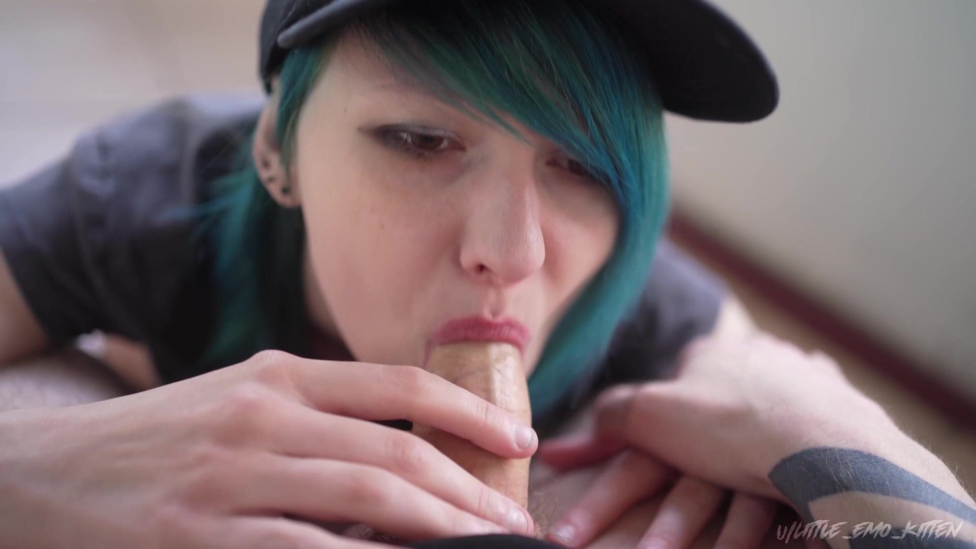 Little_emo_kitten Bottomless BG Sex OnlyFans_001