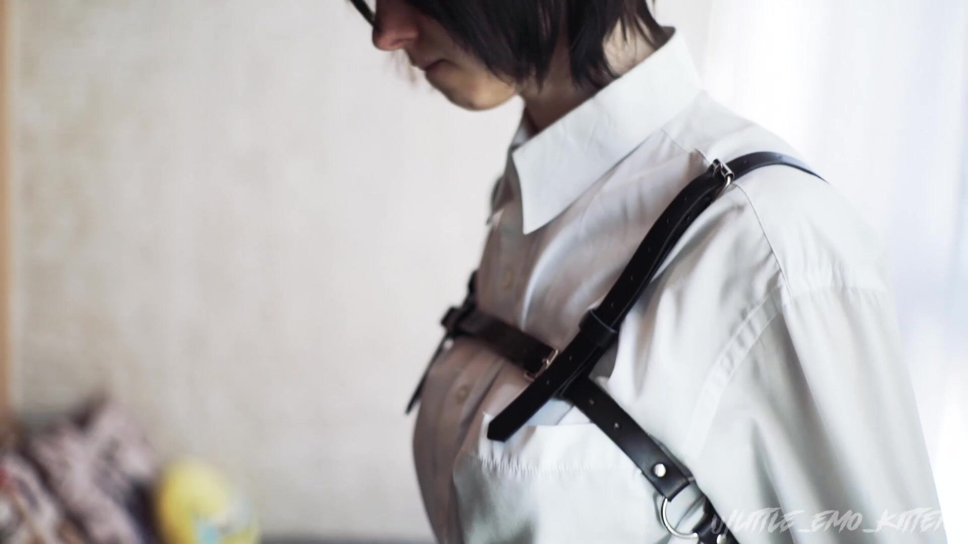 Little_emo_kitten Undressing Cleavage