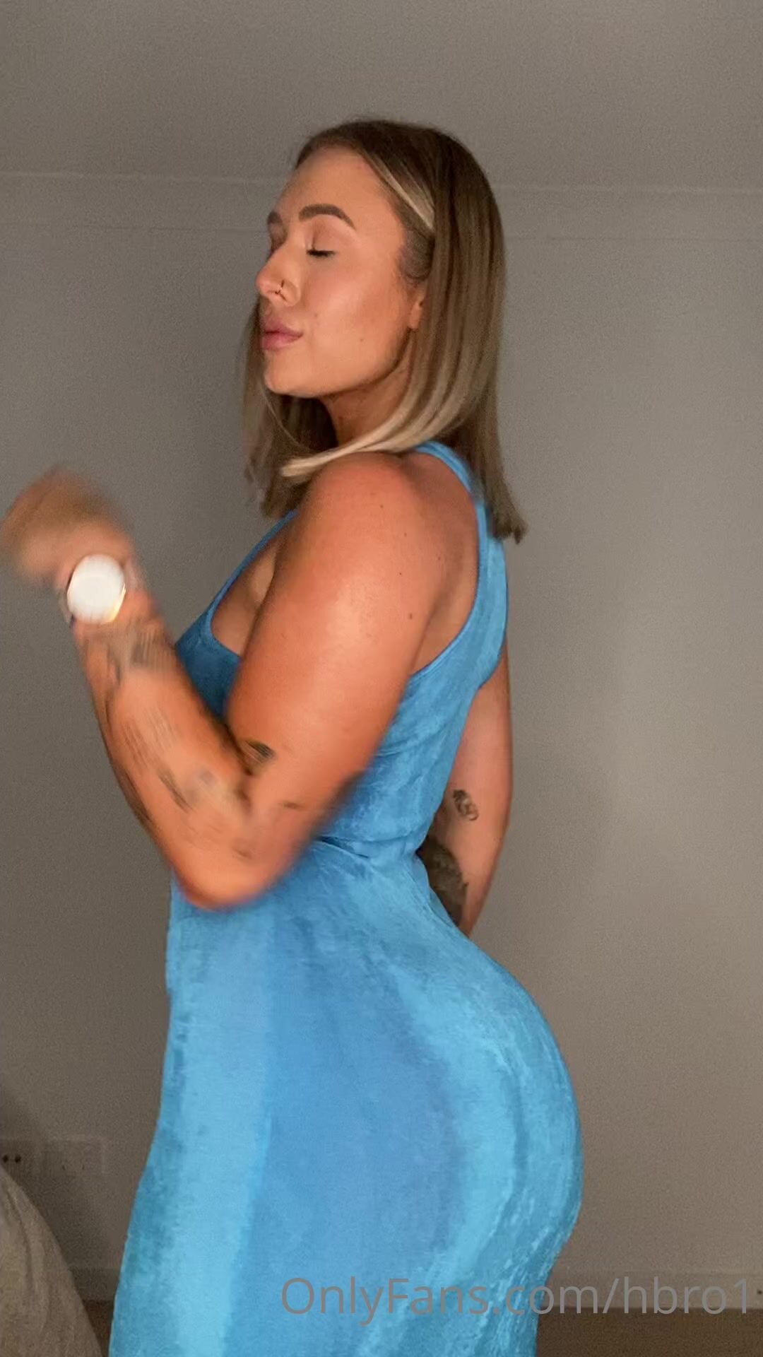 Holly Brougham Ass in Short Dress OF