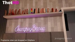 Jeangreybianca Masturbating in Thighhighs XXX
