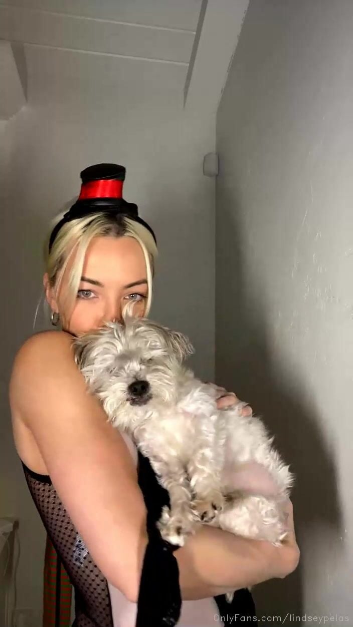 Lindsey Pelas Big Tits Close-Up OF
