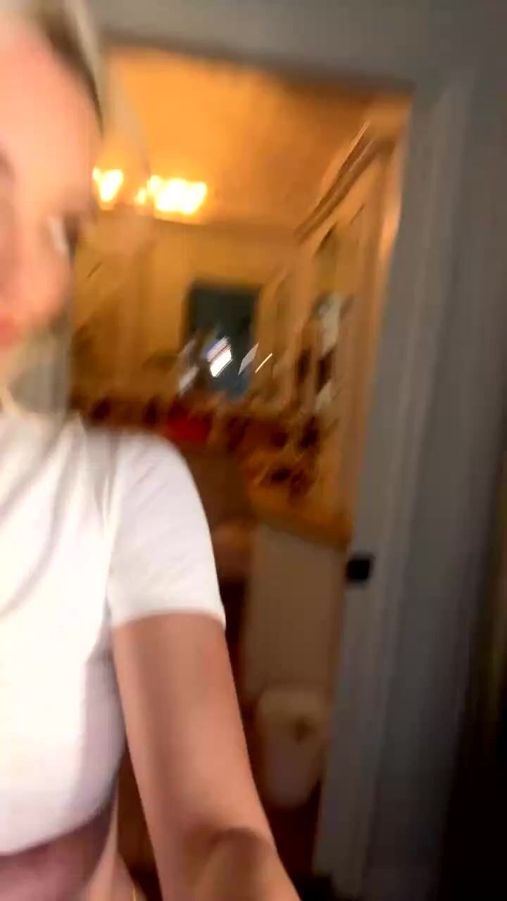 Lindsey Pelas Big Tits Leak