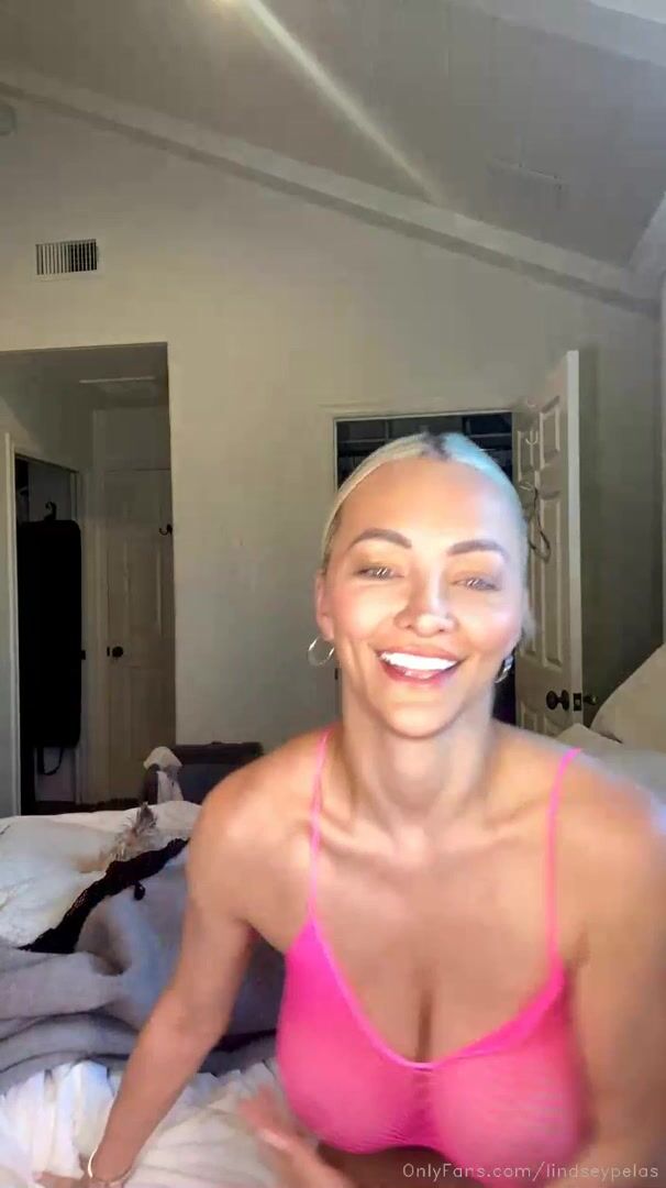Lindsey Pelas Big Tits and Cleavage Video_001