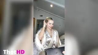 Lindsey Pelas Big Tits and Towel Leaked