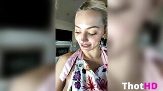 Lindsey Pelas Big Tits and Towel Leaked