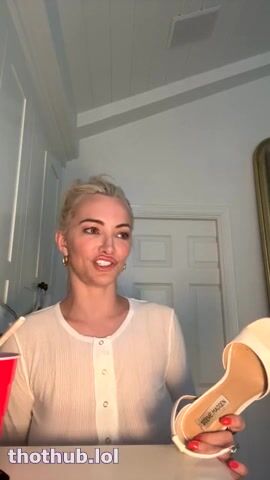 Lindsey Pelas Bottomless Cleavage OnlyFans