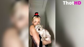 Lindsey Pelas Cleavage Big Tits Clip