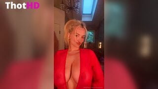 Lindsey Pelas Huge Tits and Cleavage Leaked