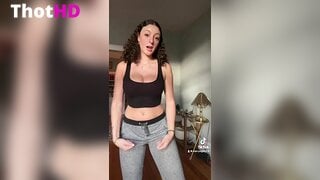 Starrysigh Cleavage and Big Tits