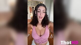 Starrysigh Cleavage with Big Tits