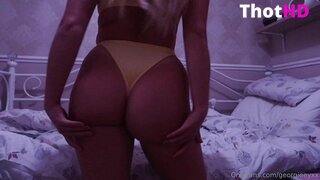 Georgiee Johnston Ass Close-Up Leak