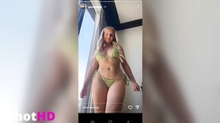 Georgiee Johnston Ass in Bikini XXX