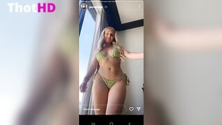 Georgiee Johnston Ass in Bikini XXX