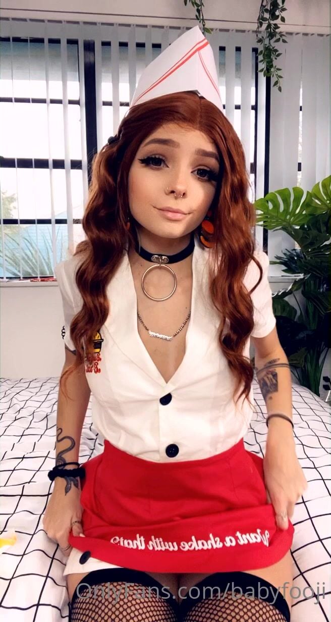 Babyfooji Choker and Thighhighs