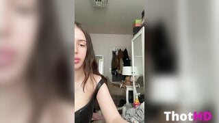 Bimiau Nude Cleavage Clip