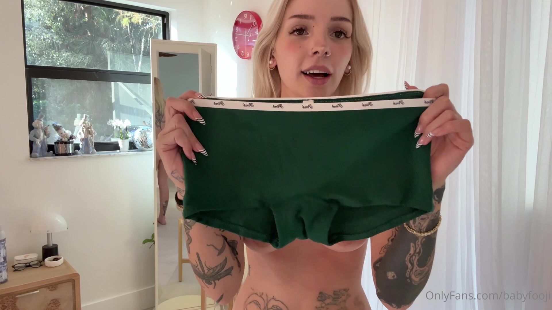 Peachtot Ass and Nude Video