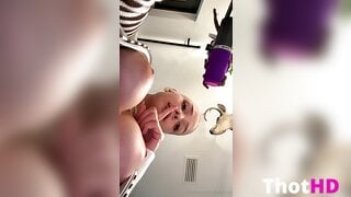 Peachtot From Below Video