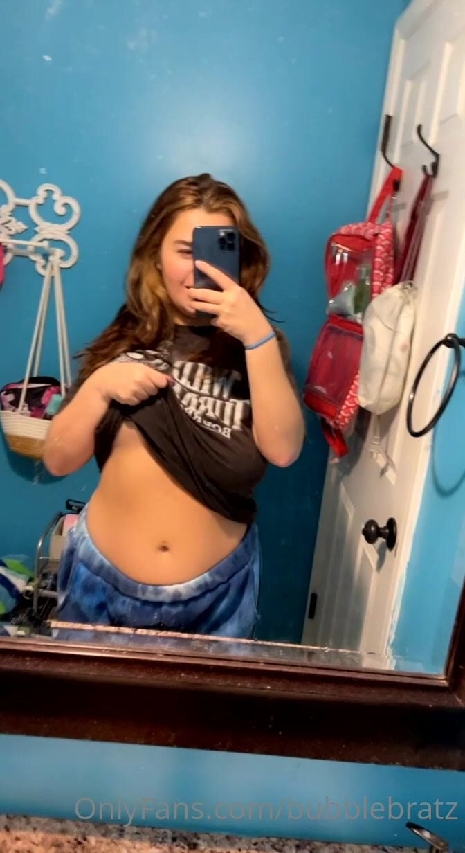 Maddie May Big Tits Underboob Leaked