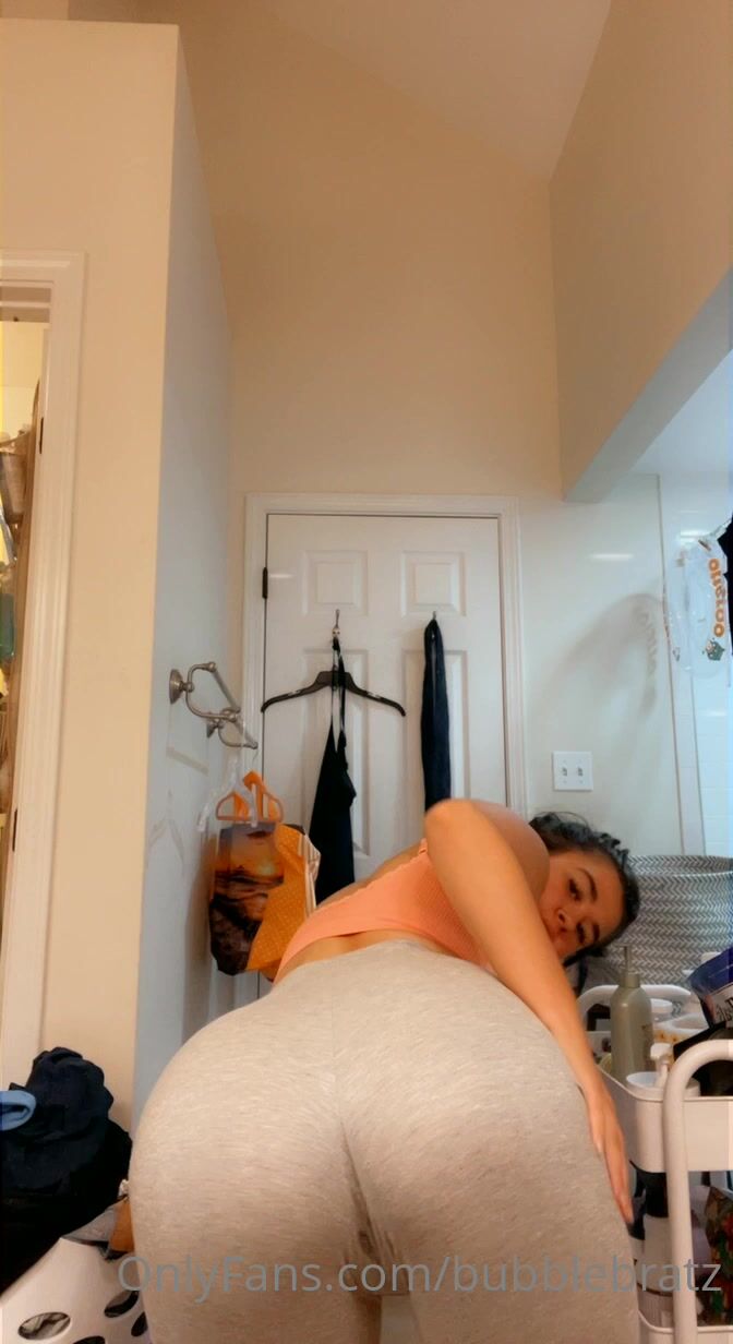 Maddiebubz Ass Topless Leaked