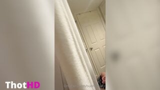 Maddiebubz Nude Bathroom Clip