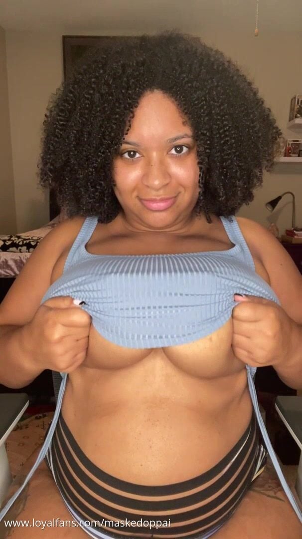 Maskedoppai Saggy Tits Sucking NSFW