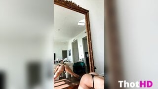 Stefbabyg Underboob and Ass
