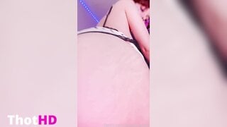 Littledaisybby Masturbating Spread Legs Video