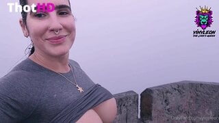 YinyLeon Huge Tits and Underboob Leak